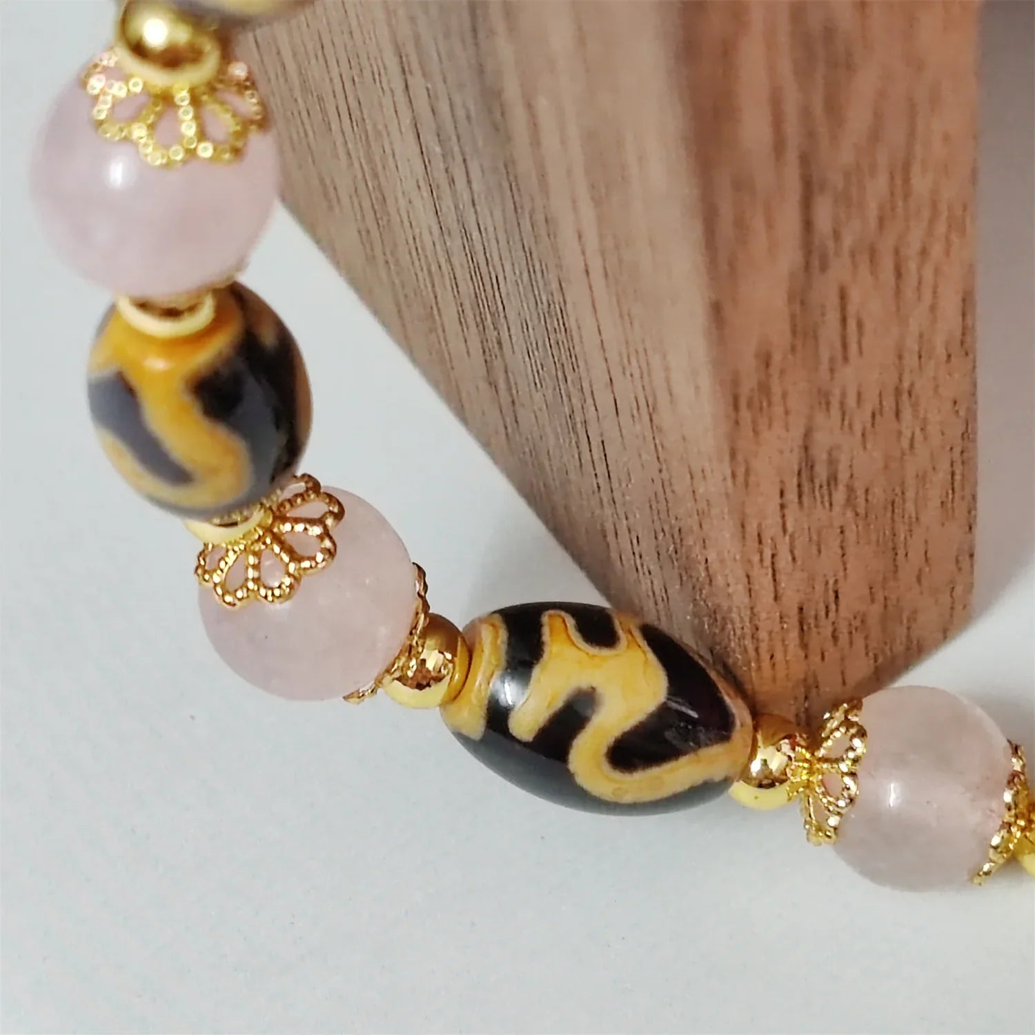 1pcs/lot Natural vase pattern agate dzi bracelet Match the crystal beads of the fan exquisite beautiful vogue Gifts for girls